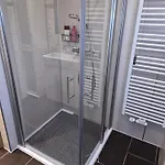 Appartement Schoene 3-zimmer-wohnung Mit Balkon