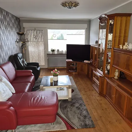 Apartman Schoene 3-zimmer-wohnung Mit Balkon *