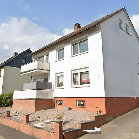 Schöne 3-zimmer-wohnung Mit Balkon